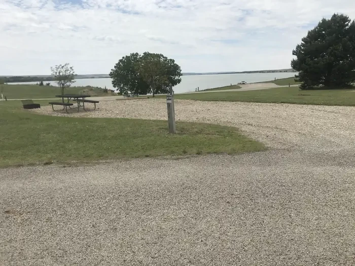 E14