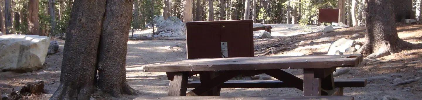 077