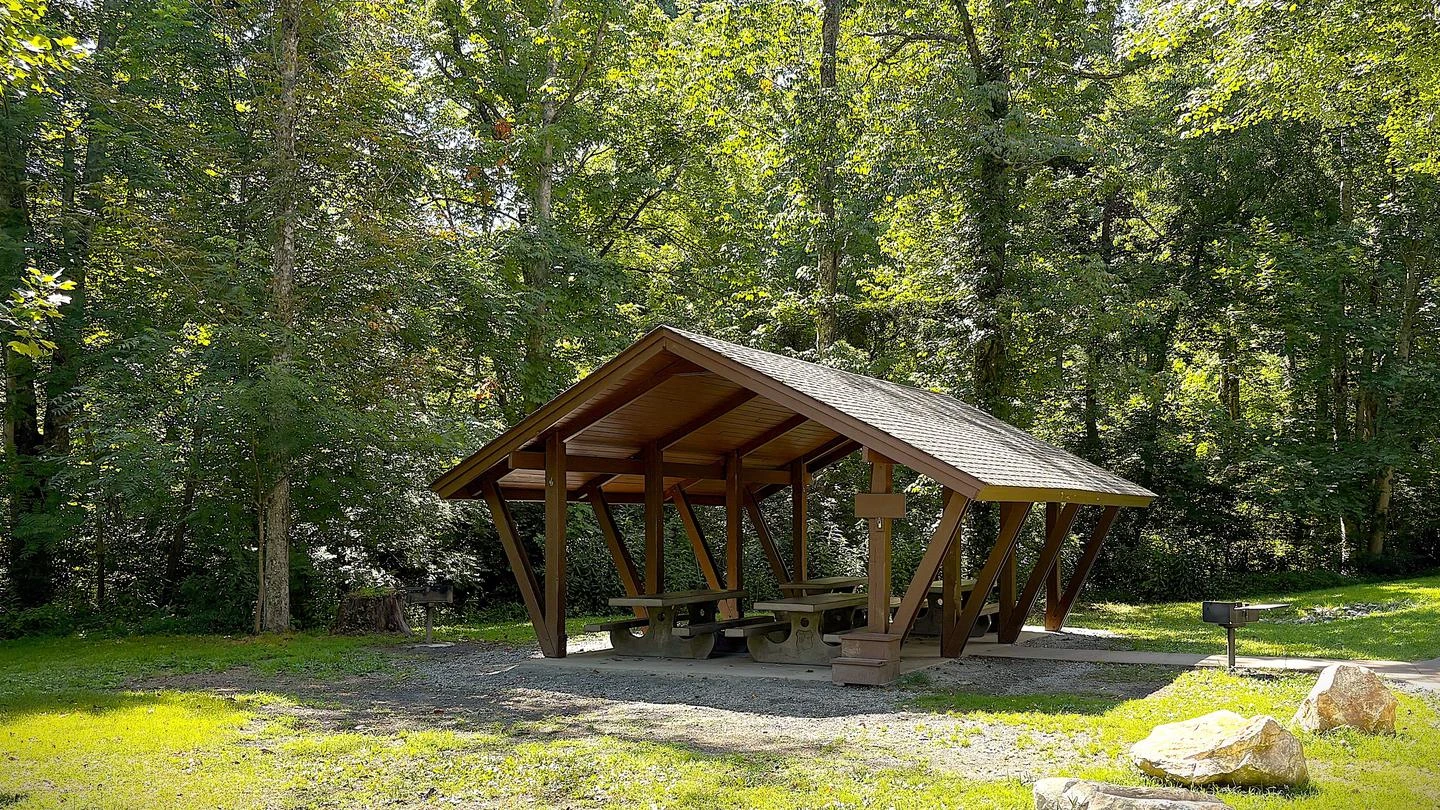 Sycamore Flats Picnic Shelter