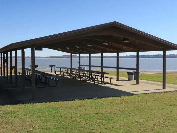 Picnic Shelter (660)