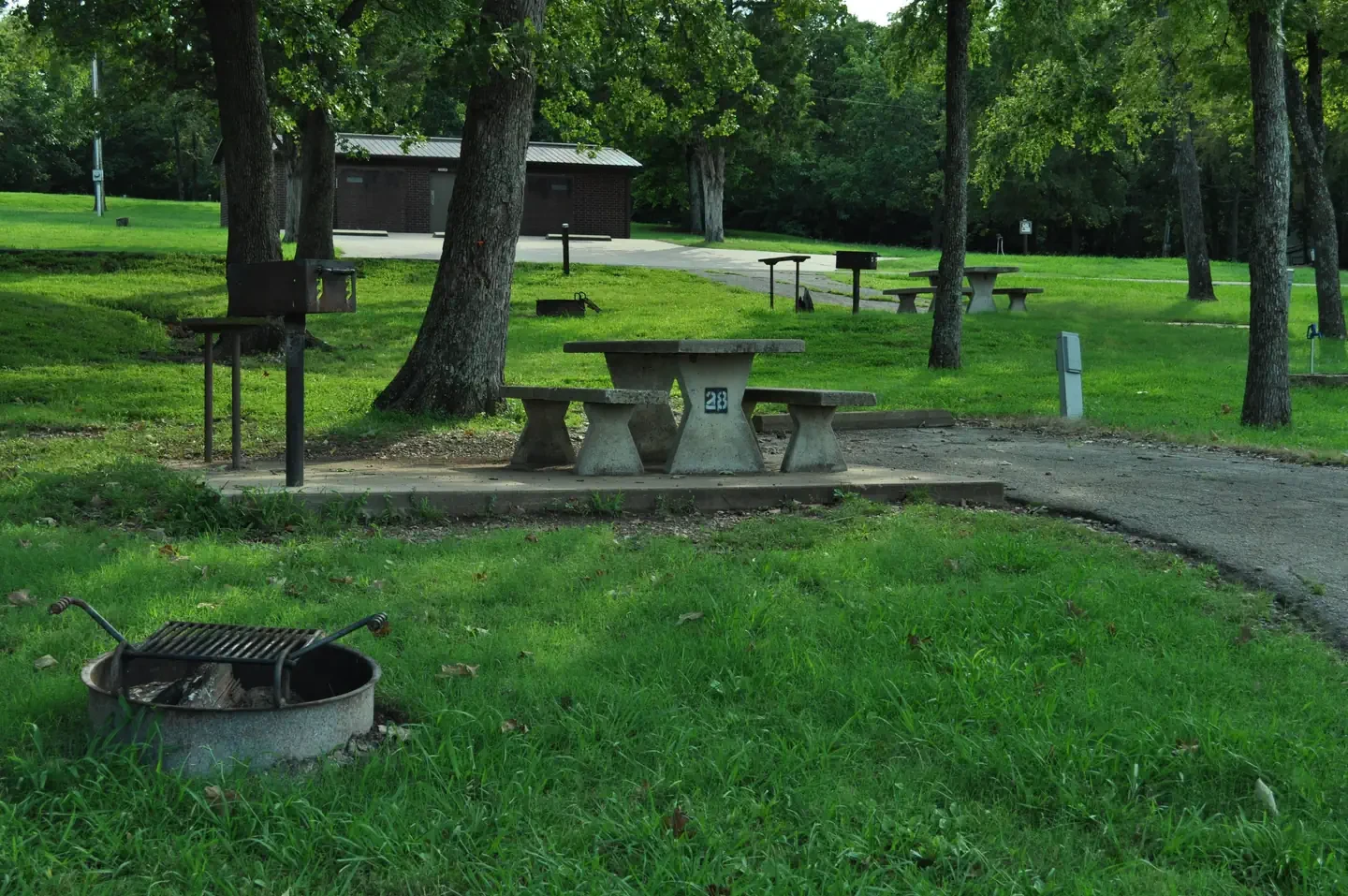 028